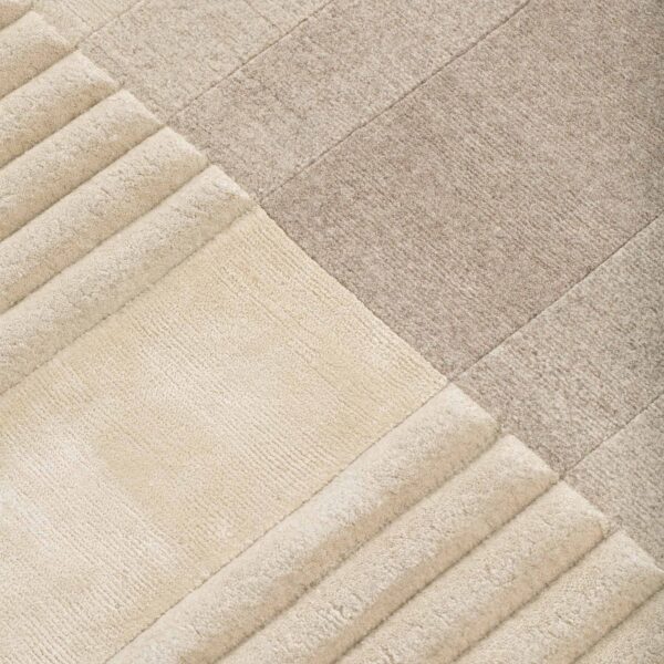 Design carpet Centaur from cc-tapis buy now online