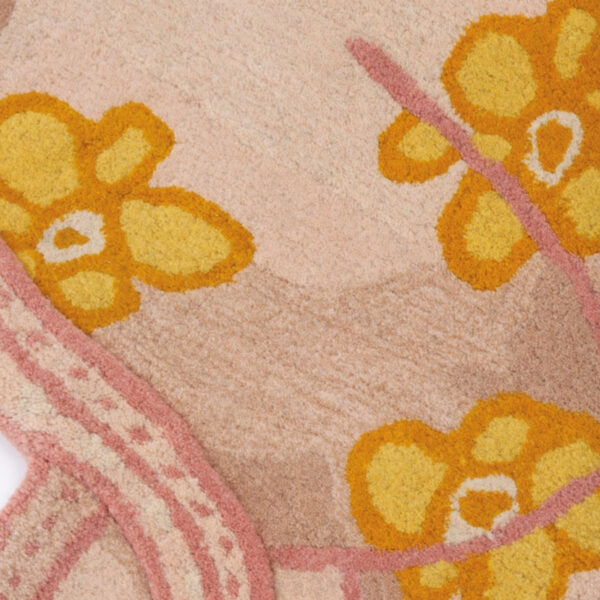Design-Teppich All Seeing Bra von CC-Tapis jetzt online kaufen!